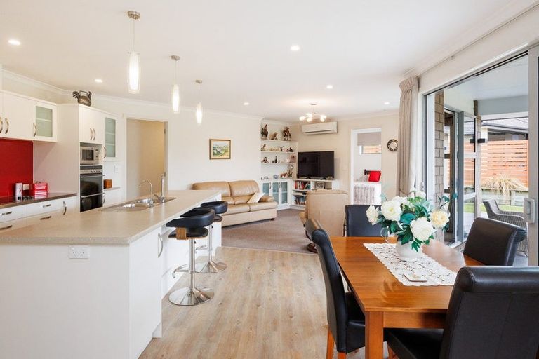 Photo of property in 8 Hanalin Drive, Marton, 4710