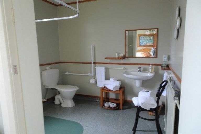 Photo of property in 20 Hamilton Street, Hokitika, 7810