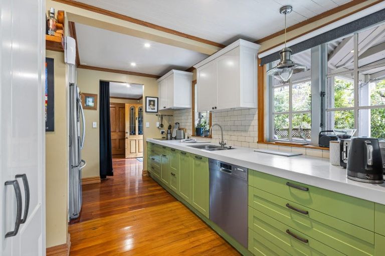 Photo of property in 77 Bay Street, Red Beach, 0932