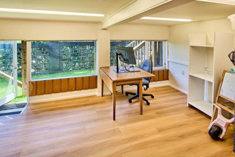 Photo of property in 7 Manitoba Place, Kingston, Wellington, 6021