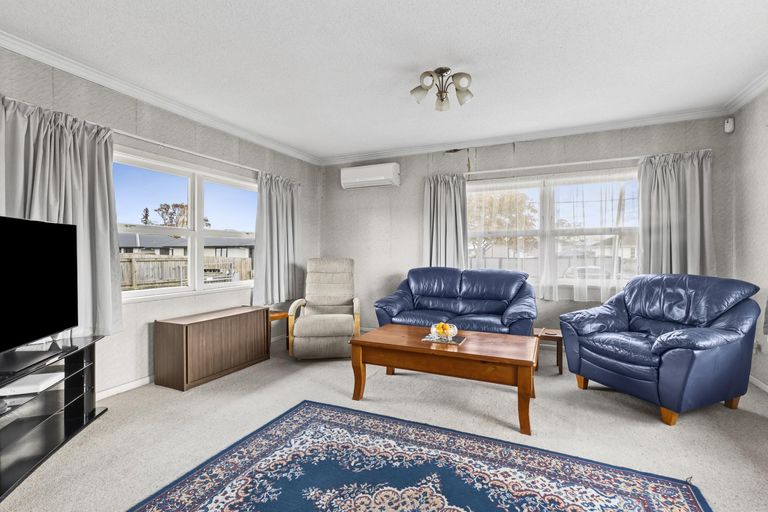 Photo of property in 21 Norman Street, Nawton, Hamilton, 3200