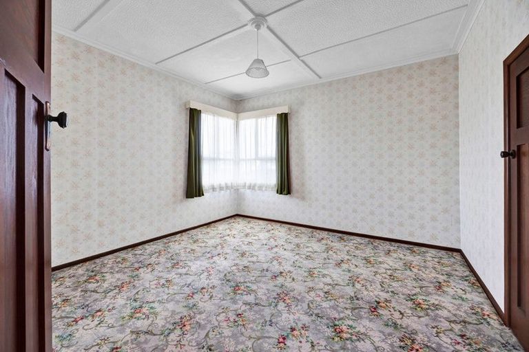 Photo of property in 192 High Street, Eltham, 4322