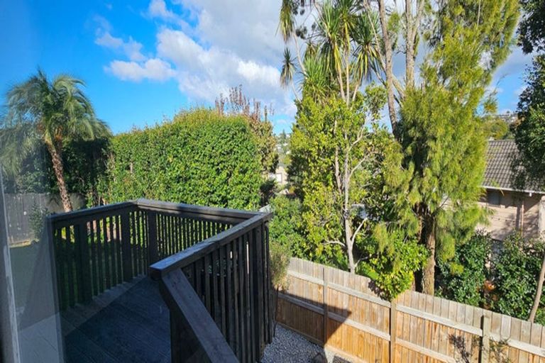 Photo of property in 1/13 Montclair Rise, Browns Bay, Auckland, 0630