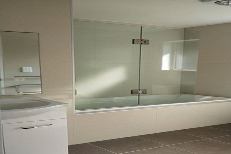 Photo of property in 11 Ellen Avenue, Hillcrest, Auckland, 0627