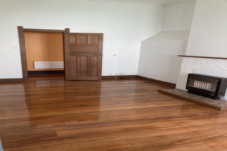 Photo of property in 6 Hurworth Place, College Estate, Whanganui, 4500