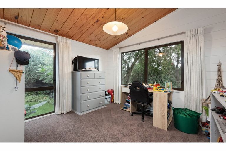 Photo of property in 3 Pamir Place, Welcome Bay, Tauranga, 3112