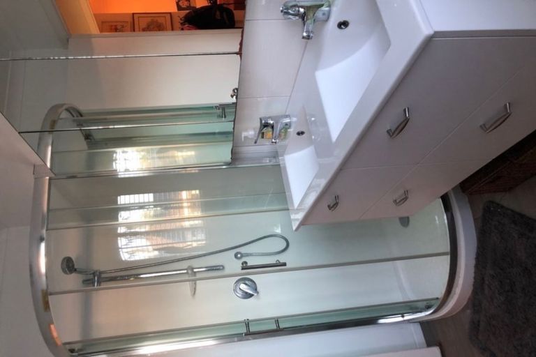 Photo of property in 6 Armitage Place, Tuakau, 2121