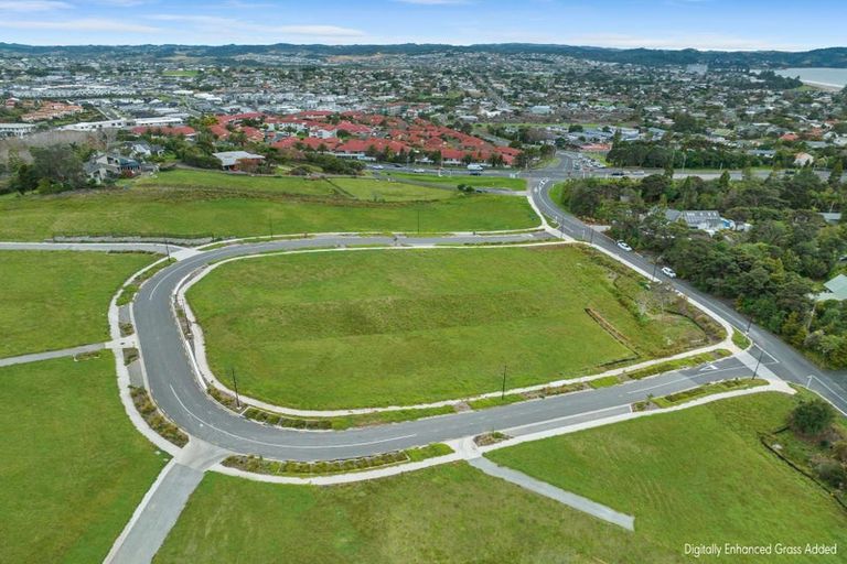 Photo of property in 15 Awanui Road, Red Beach, 0932