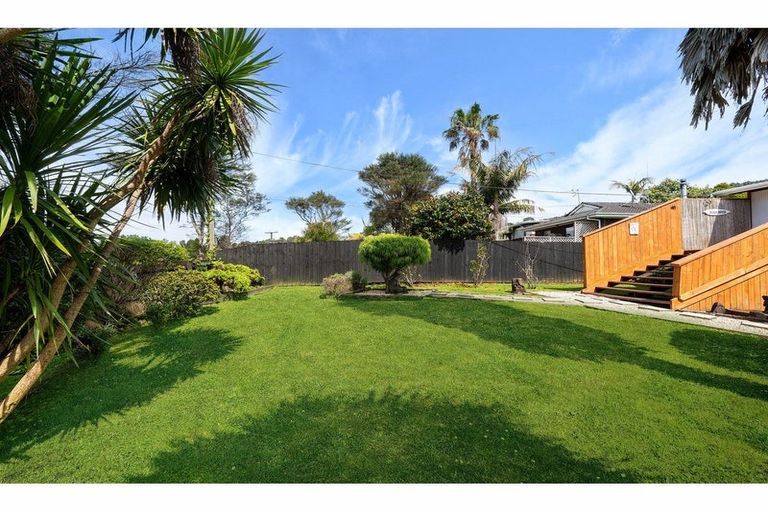 Photo of property in 673 Huia Road, Parau, Auckland, 0604
