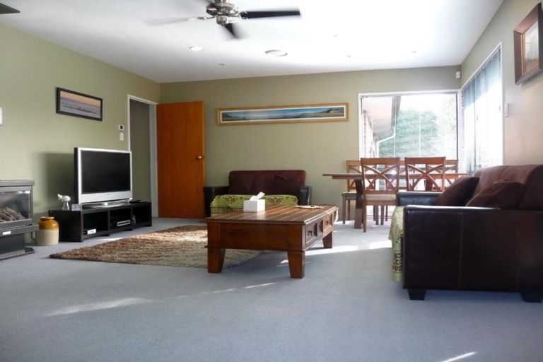 Photo of property in 16 Cataluna Place, Hei Hei, Christchurch, 8042