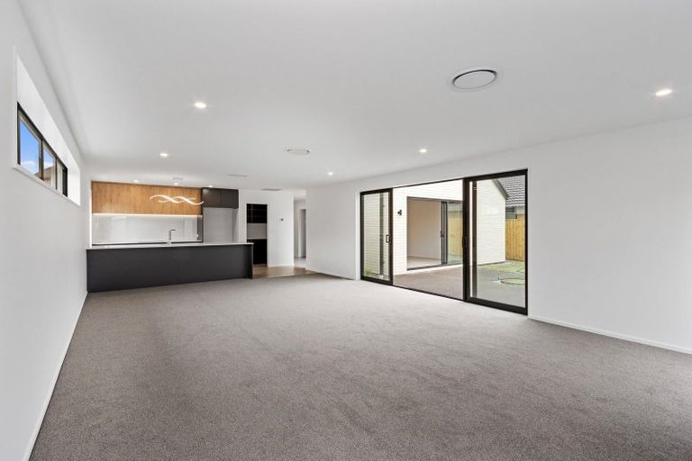 Photo of property in 2 Half Pint Lane, Halswell, Christchurch, 8025