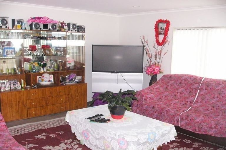 Photo of property in 38e Crossandra Drive, Mangere, Auckland, 2022
