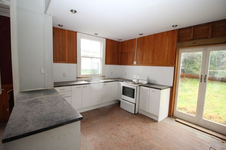 Photo of property in 32 Ross Street, Woodville, 4920