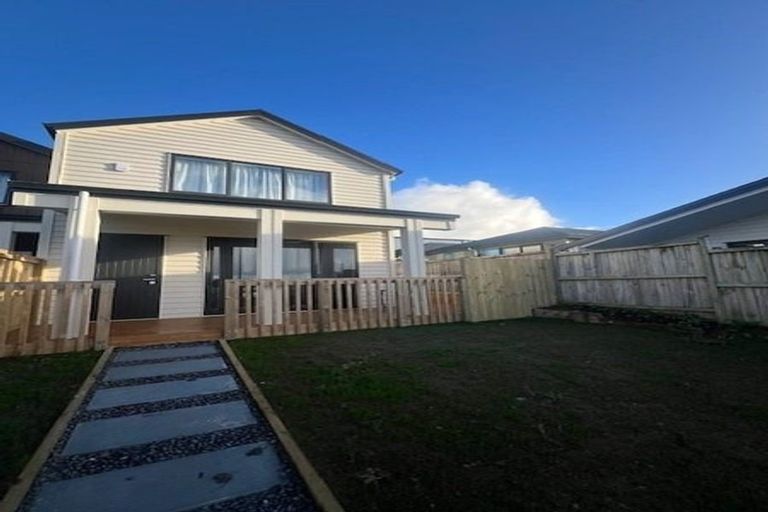 Photo of property in 38 Ahunga Road, Karaka, Papakura, 2113