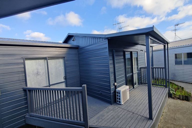 Photo of property in 43 Secretariat Place, Randwick Park, Auckland, 2105