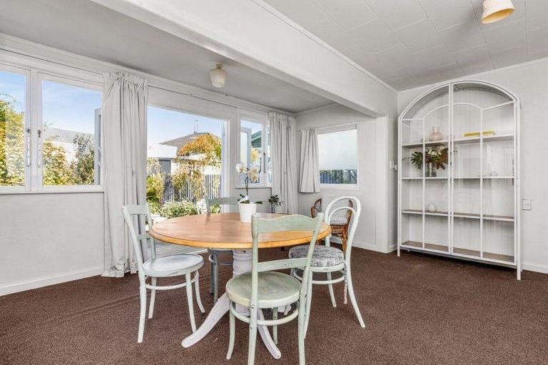 Photo of property in 95 Wellesley Road, Napier South, Napier, 4110