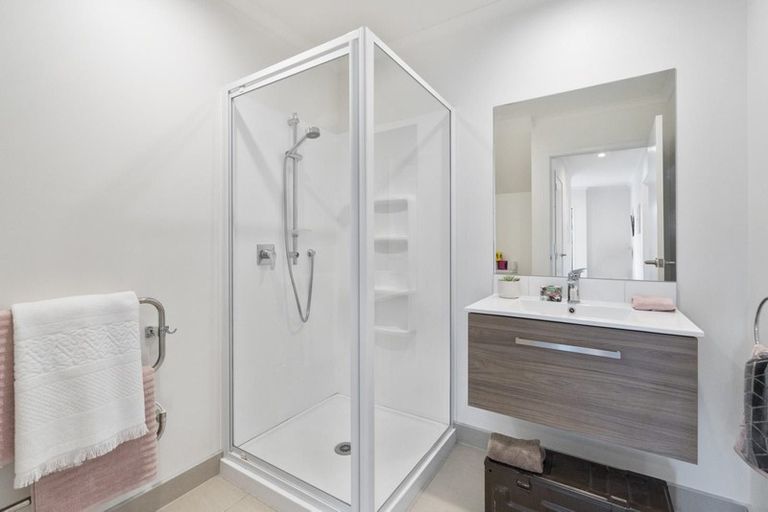 Photo of property in 9 Onekiritea Road, Hobsonville, Auckland, 0616