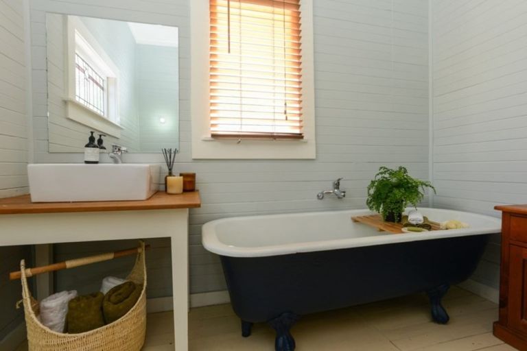 Photo of property in 134 Nelson Crescent, Napier South, Napier, 4110