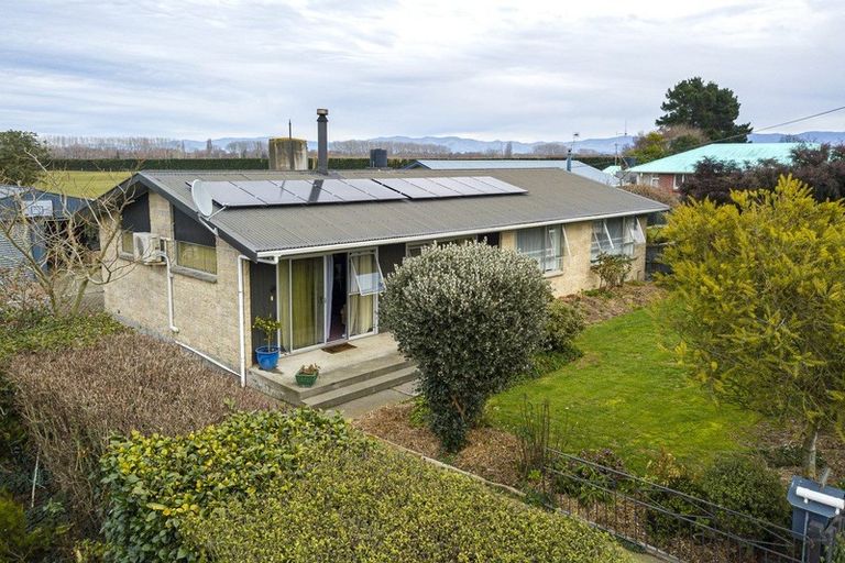 Photo of property in 19 The Avenue, Pareora, 7912