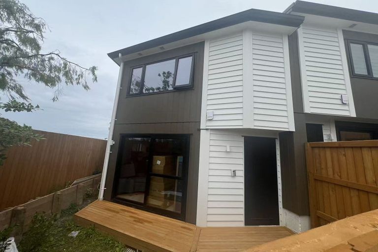 Photo of property in 9 Aralia Road, Sunnynook, Auckland, 0620