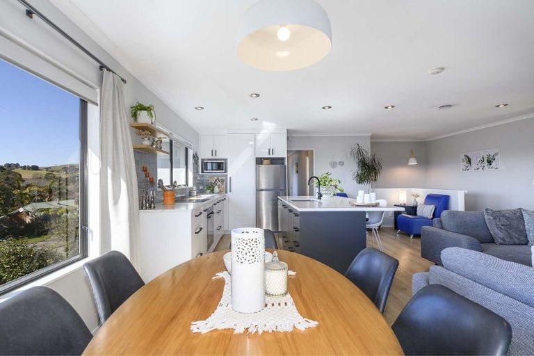 Photo of property in 30 Waipuna Grove, Welcome Bay, Tauranga, 3112