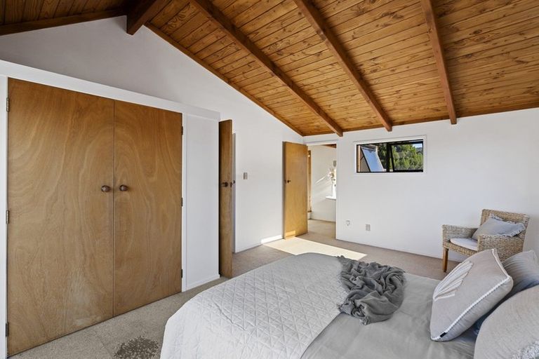 Photo of property in 2 Seaview Road, Paihia, 0200