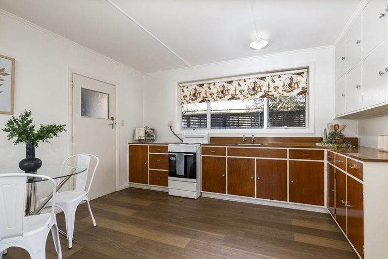 Photo of property in 15b Newbourne Crescent, Redwoodtown, Blenheim, 7201