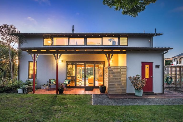 Photo of property in 106 Paetawa Road, Peka Peka, Waikanae, 5391
