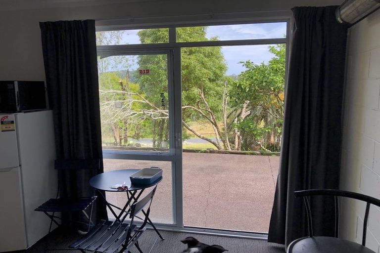 Photo of property in 72 Christian Road, Swanson, Auckland, 0614