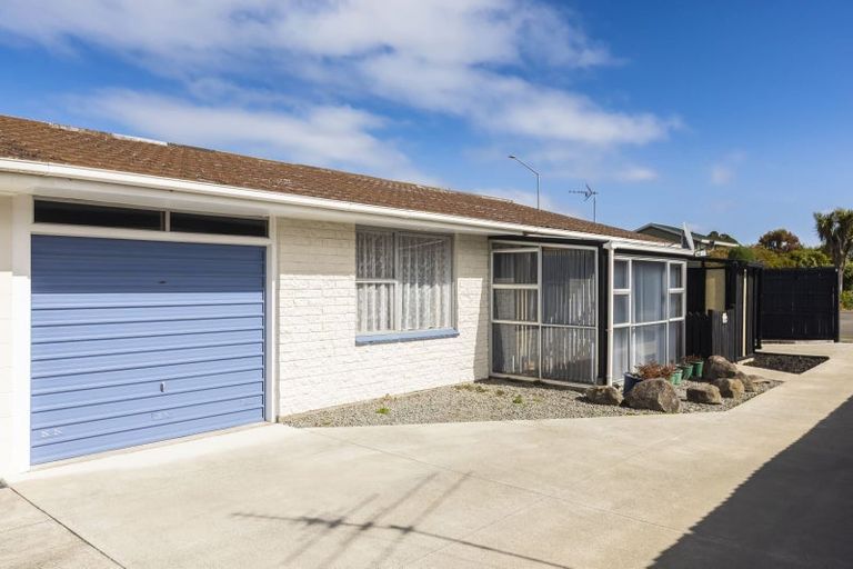 Photo of property in 1/290 Avonhead Road, Avonhead, Christchurch, 8042