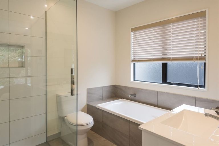 Photo of property in 25d Plynlimon Road, Fendalton, Christchurch, 8052