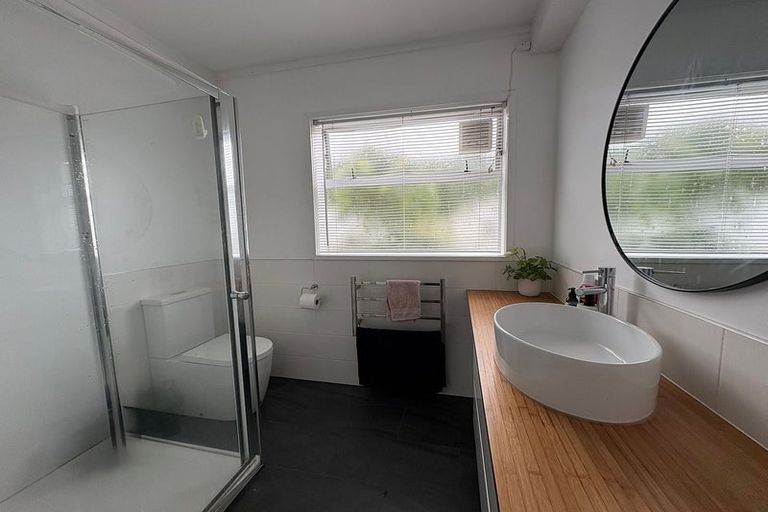 Photo of property in 2/6 Overtoun Terrace, Hataitai, Wellington, 6021