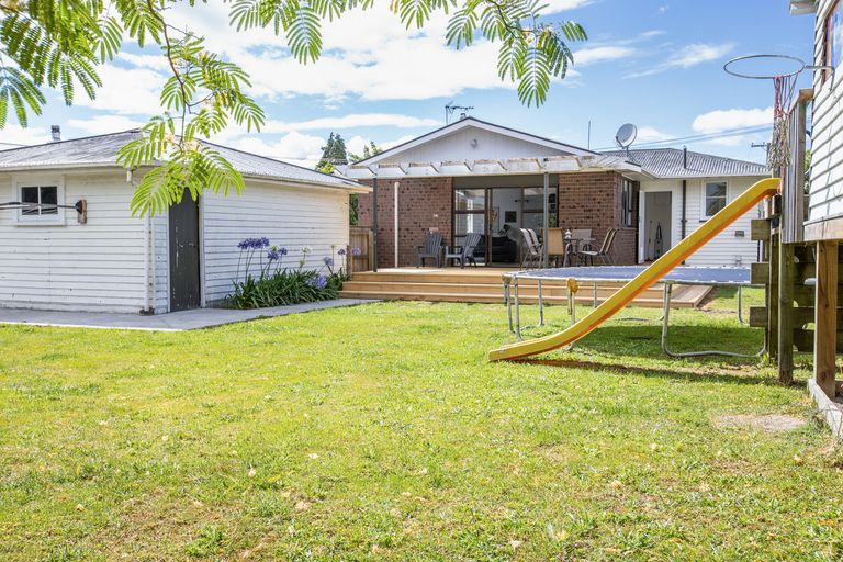 Photo of property in 5 Madden Place, Solway, Masterton, 5810