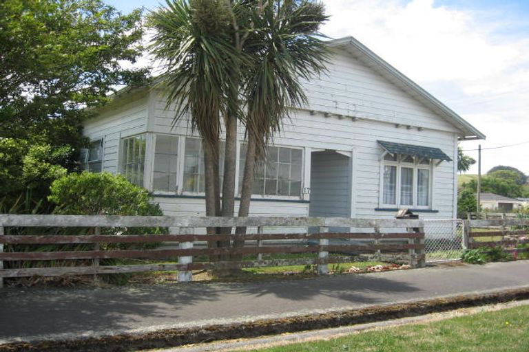 Photo of property in 17 Princess Street, Pahiatua, 4910