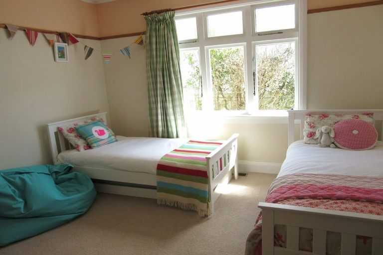 Photo of property in 25 Chamberlain Road, Karori, Wellington, 6012