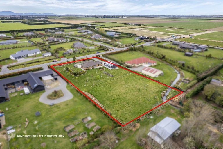 Photo of property in 7 Landsborough Drive, Darfield, 7571