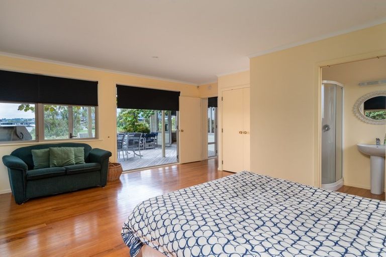 Photo of property in 22 Pokaka Crescent, Wharewaka, Taupo, 3330