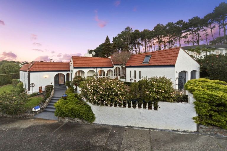Photo of property in 108 Kowhai Road, Campbells Bay, Auckland, 0630
