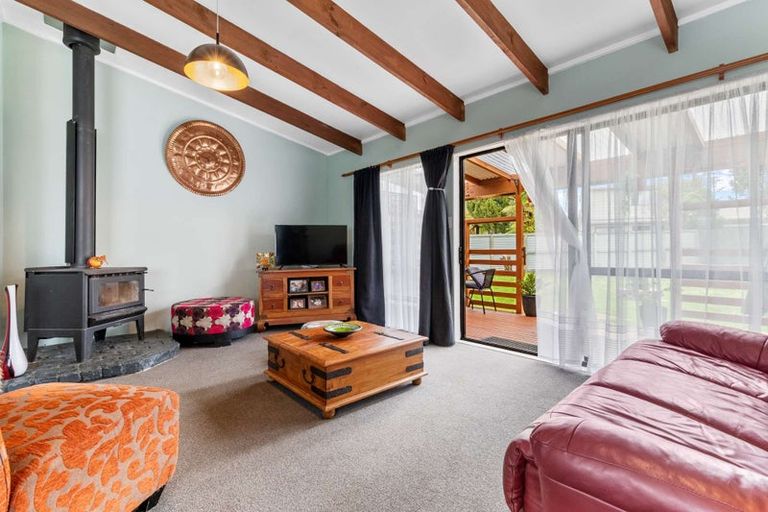 Photo of property in 7 Amber Place, Pukehangi, Rotorua, 3015