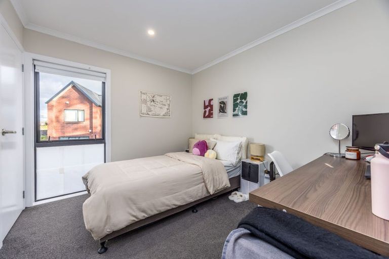 Photo of property in 2/125b Metcalfe Road, Ranui, Auckland, 0612