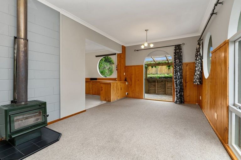 Photo of property in 76 Leinster Avenue, Raumati South, Paraparaumu, 5032