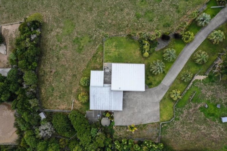 Photo of property in 126 Brownhill Road, Whitford, Manurewa, 2576
