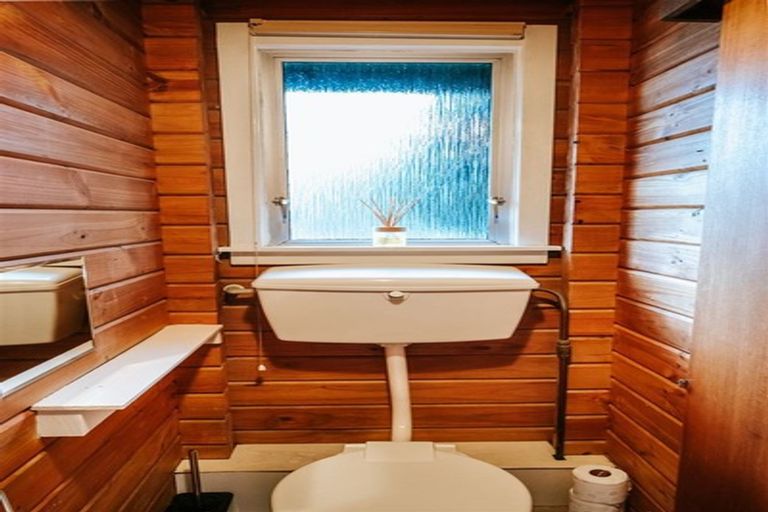 Photo of property in 134 Lagoon Avenue, Albert Town, Wanaka, 9305