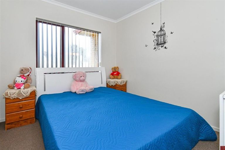 Photo of property in 81 Pitt Avenue, Clendon Park, Auckland, 2103