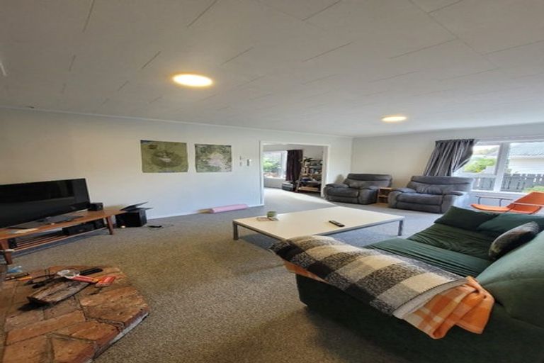 Photo of property in 25 Elizabeth Place, Ferndale, New Plymouth, 4310