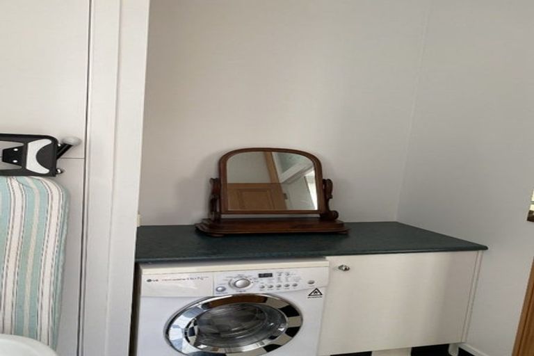 Photo of property in 4/12 Murphy Street, Thorndon, Wellington, 6011