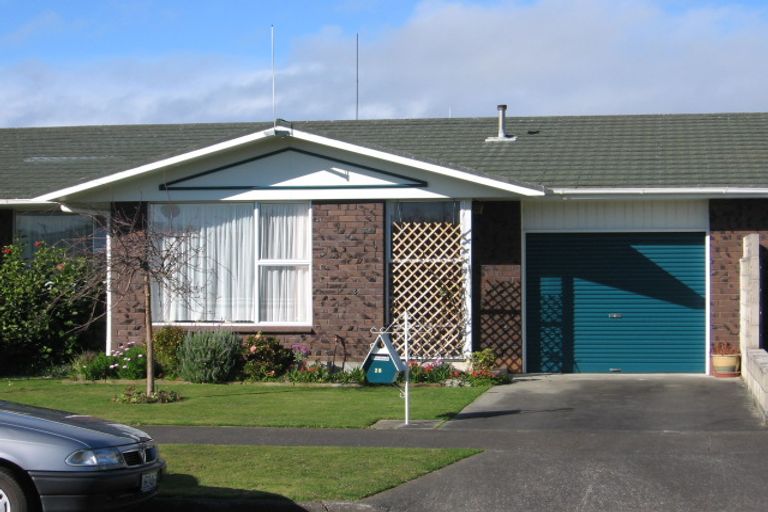 Photo of property in 28 Edwards Place, Terrace End, Palmerston North, 4410