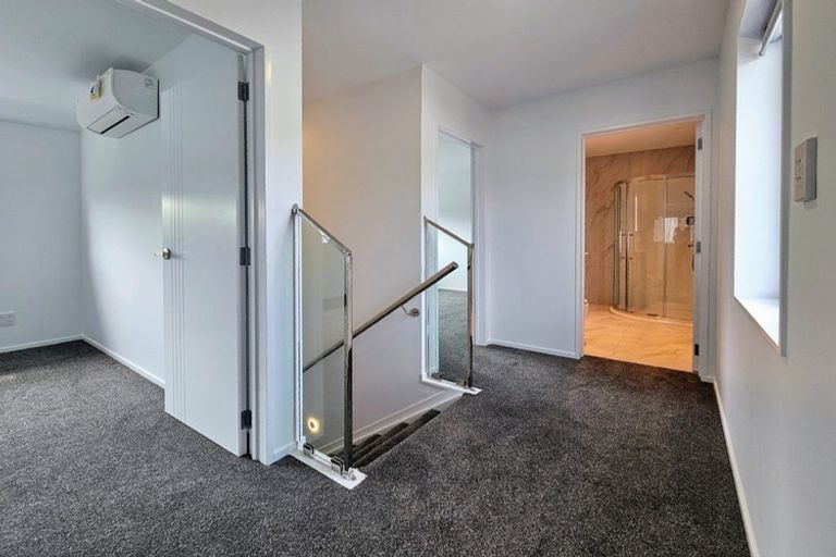 Photo of property in 49c Rosedale Road, Pinehill, Auckland, 0632