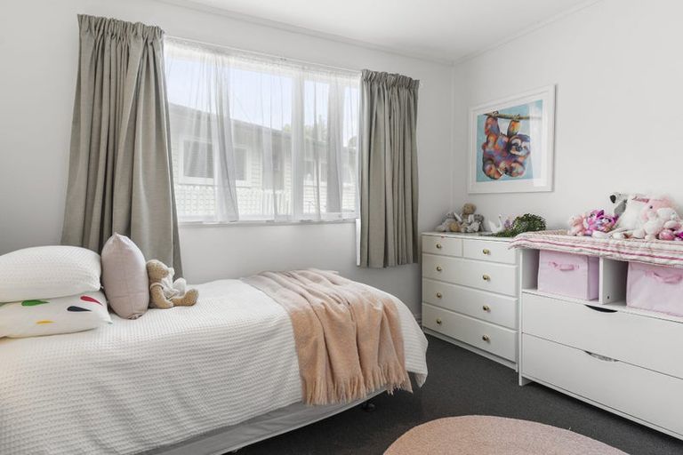 Photo of property in 59 Vandeleur Avenue, Birkdale, Auckland, 0626