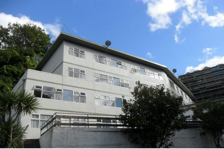 Photo of property in Parkland Flats, 16/51 Adams Terrace, Kelburn, Wellington, 6021